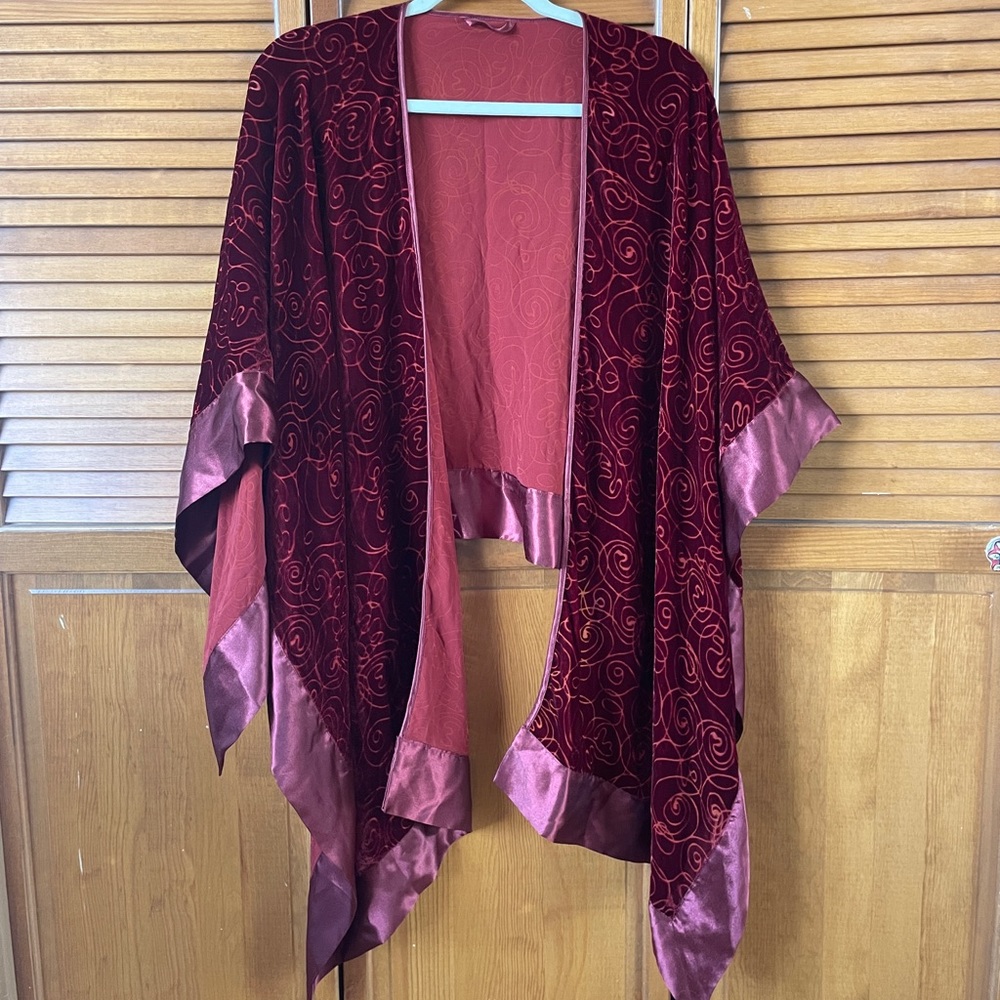 Velvet and Satin Swirl Shawl